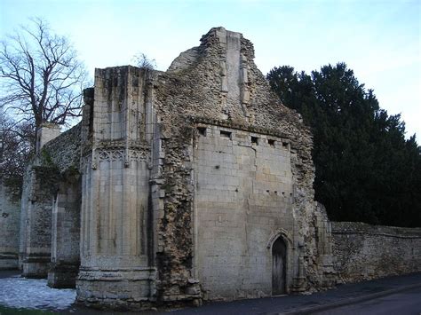 Le Livre de Ramsey Abbaye: Un Monument de Miniature en Or et en Gloire Divine!